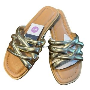 Universal Thread Rian‎ Slide Sandals 6 1/2 memory foam metallic gold! So cute!